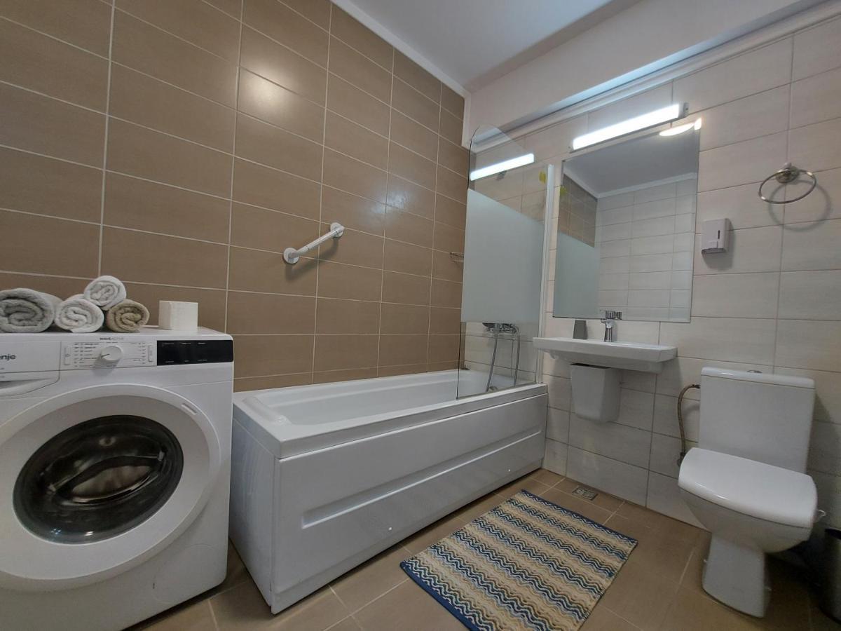 Rivera Apartments - Premium Accomodation ยาช ภายนอก รูปภาพ